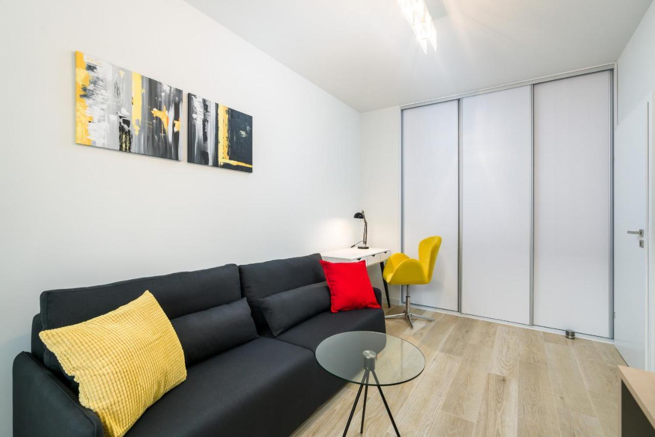 Fabryczna By Renters * Poznań